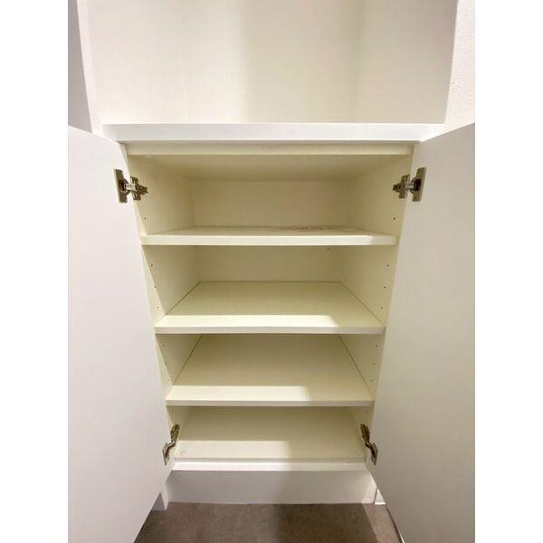 フロンティアタワー九条3の玄関