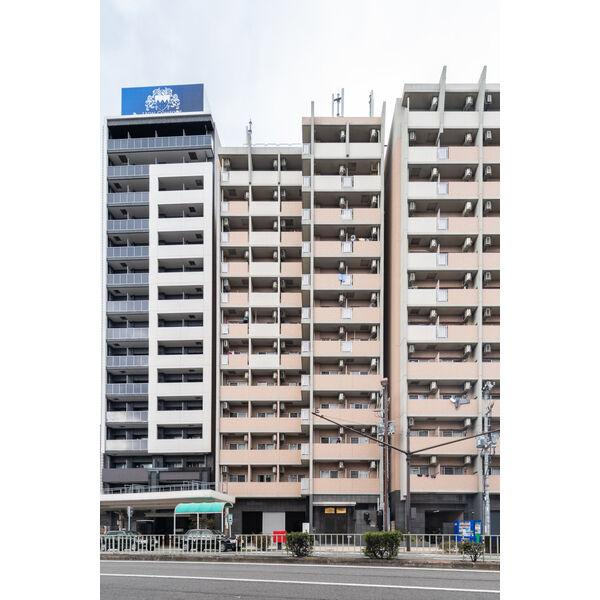 フロンティアタワー九条3のエントランス