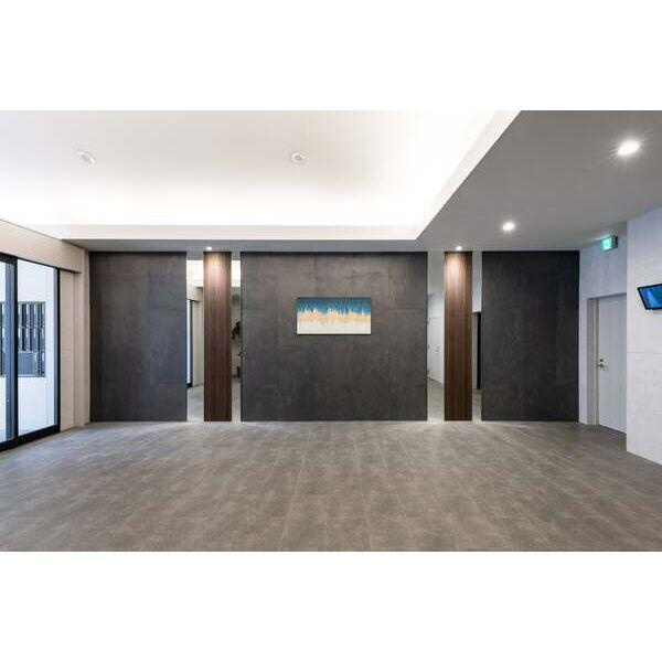 フロンティアタワー九条3のエントランス