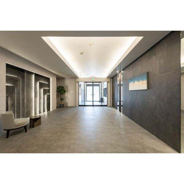 フロンティアタワー九条3のエントランス