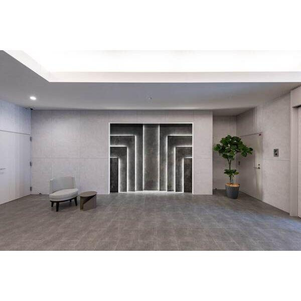 フロンティアタワー九条3のエントランス