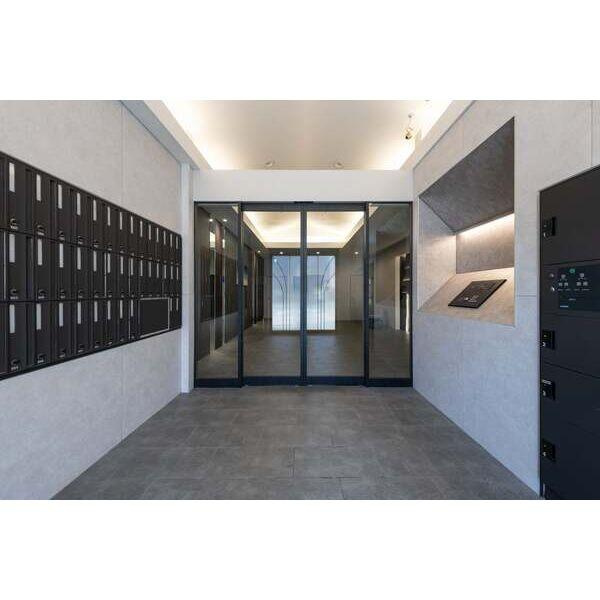 フロンティアタワー九条3のエントランス