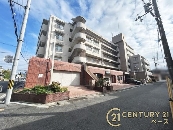 グリーンコーポ橿原の外観|■現地撮影写真■近鉄「橿原神宮前駅」徒歩６分！お気軽にお問い合わせください。