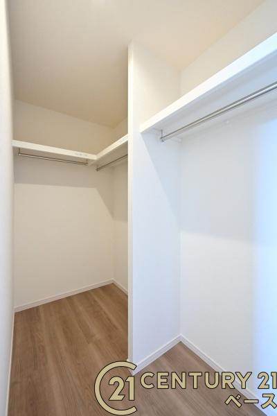リーブルガーデン三輪 ２号棟 ／新築一戸建の内観：施工例|■ＴＶモニター付きインターホンで防犯対策もバッチリ！来客も一目でわかり安心です！■