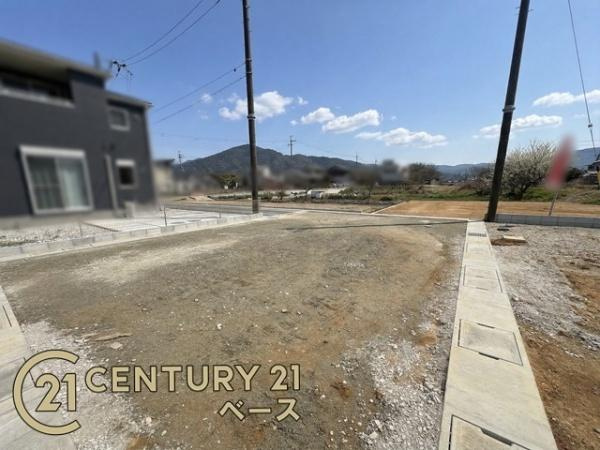 リーブルガーデン三輪 ２号棟 ／新築一戸建の前面道路含む現地写真|■現地撮影写真■前面道路約４ｍでお車の出し入れも楽々！