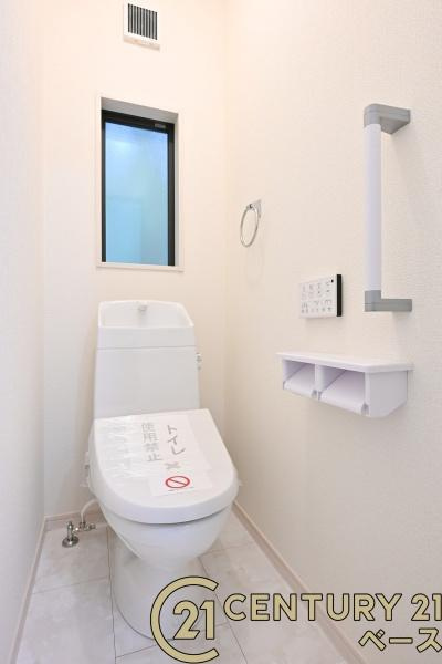 リーブルガーデン法蓮町 ２号棟 ／新築一戸建のトイレ|■現地撮影写真■