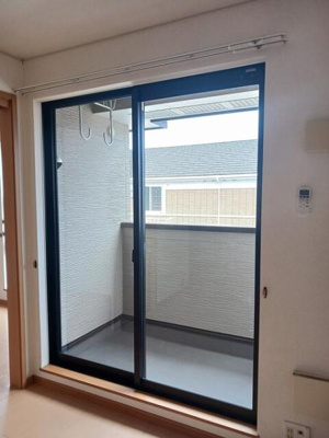 【バルコニー】 | シュティル　ブリーゼＢ