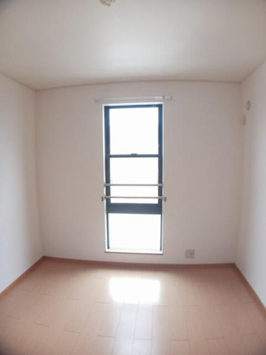 【洋室】 | シュティル　ブリーゼＢ