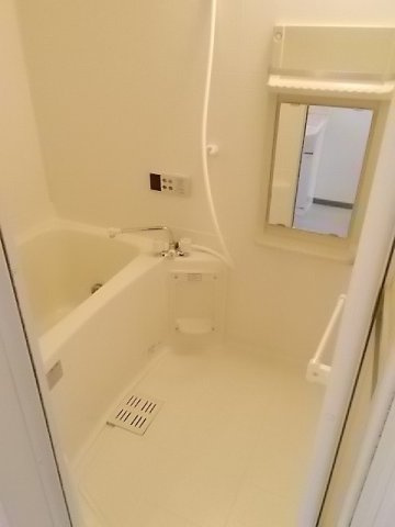 エトワールＢの浴室