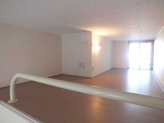 レオパレスコンフォート稲荷町の内装