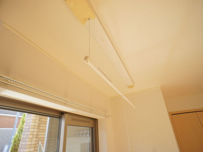 【設備】 | アスカＡ | 室内物干しがあります。