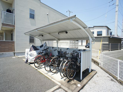 【その他共用部分】 | アスカＡ | 屋根付きの駐輪場があります♪