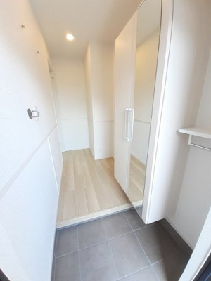 【玄関】 | クレールかめうら