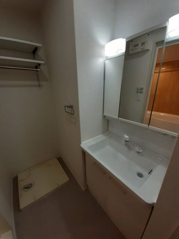 メゾンネージュⅡ番館の洗面所