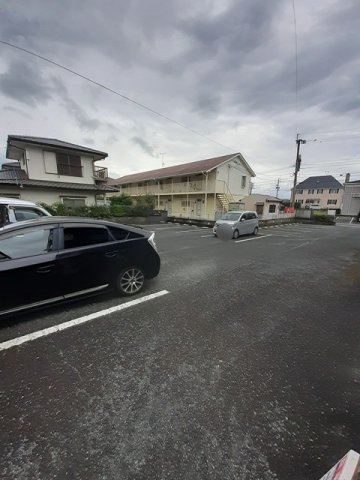 グリーンハイツ前田Ⅱの駐車場