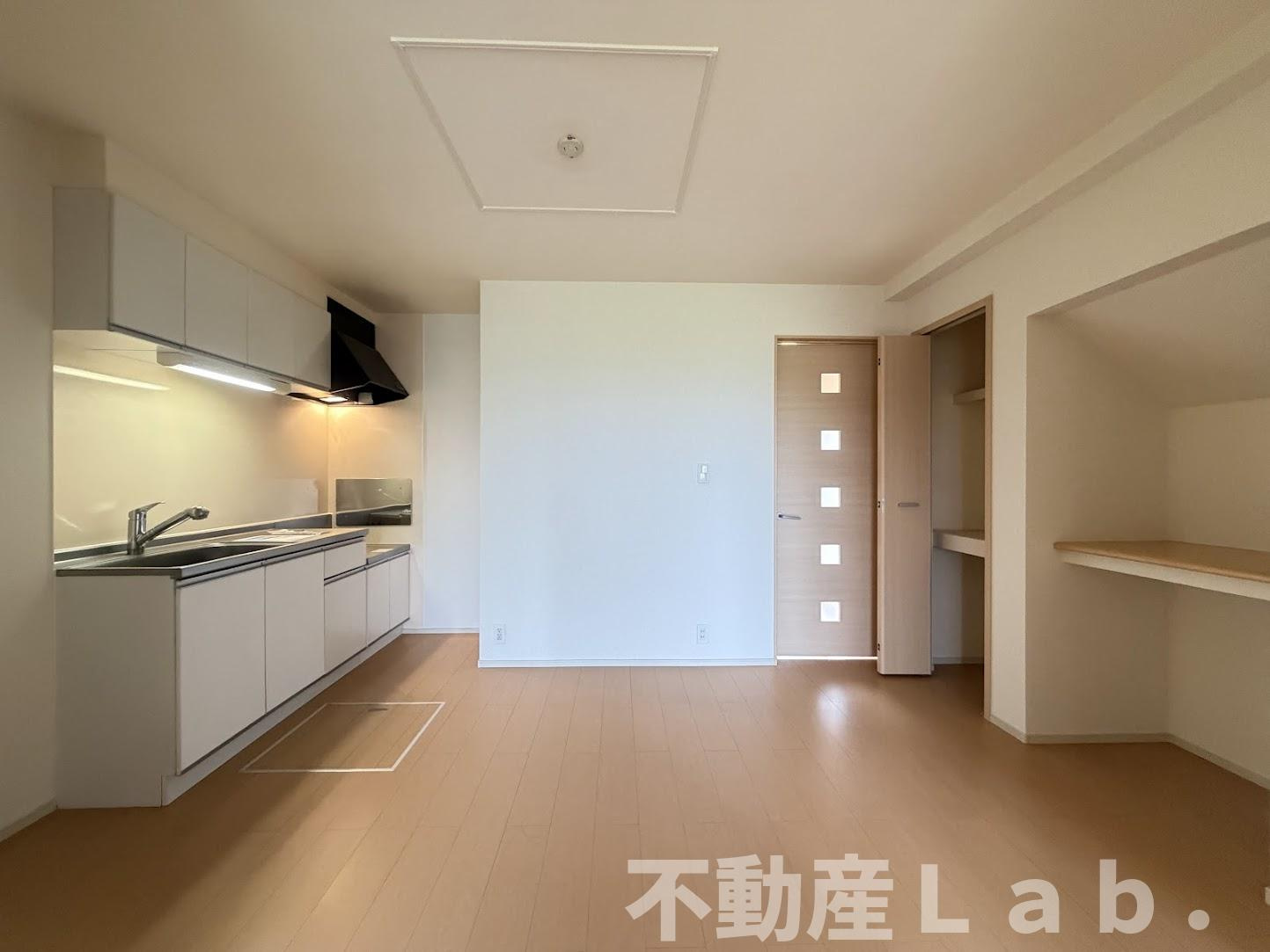 セイバリー　レジデンス　Ⅱの居間・リビング