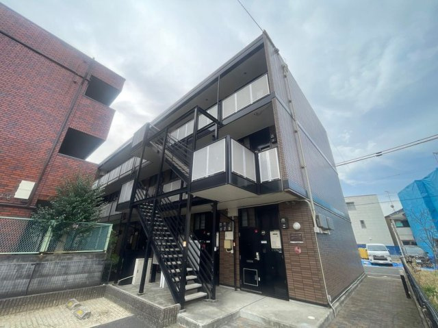 レオパレスネスト中百舌鳥