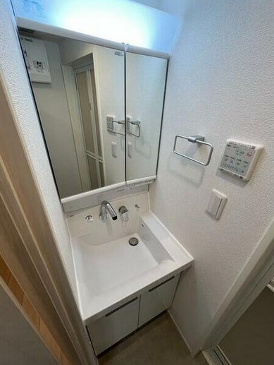 【独立洗面台】