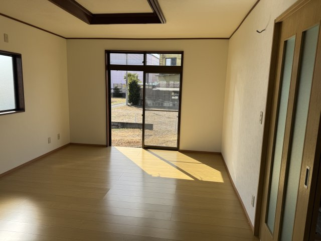 藤岡市中島　【リフォーム済・中古住宅】の居間・リビング|LDKです。