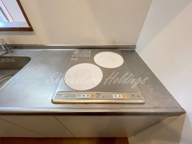 茅ヶ崎市中海岸２丁目のアパートのキッチン