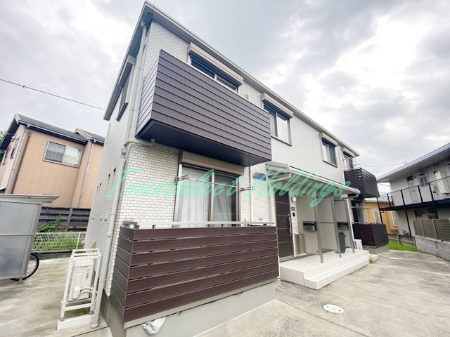 茅ヶ崎市中海岸２丁目のアパートの外観