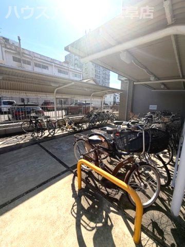【駐車場】の画像