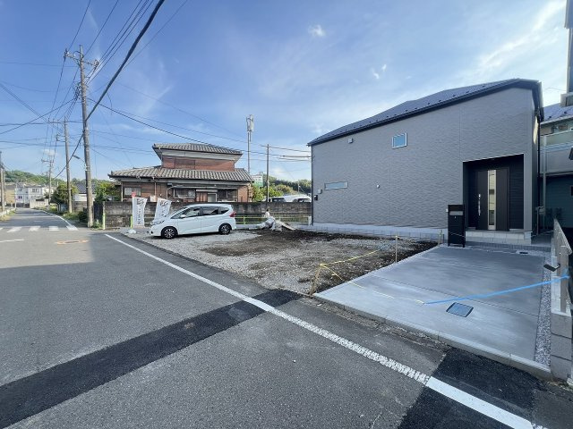 日野市平山５丁目新築の前面道路含む現地写真