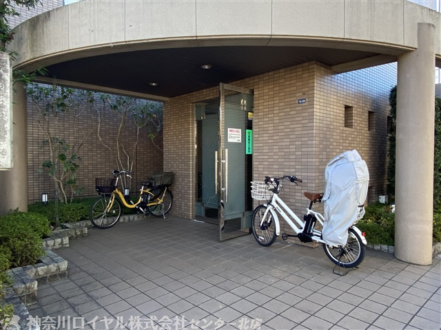 【エントランス】