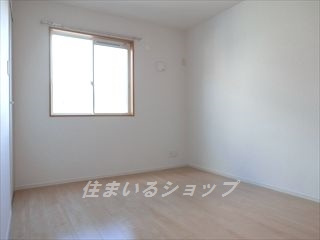 広島市安佐北区深川５丁目のアパートの寝室