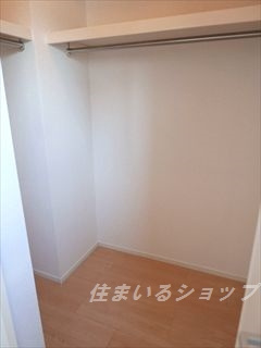 広島市安佐北区深川５丁目のアパートの収納|ウォークインクローゼット
