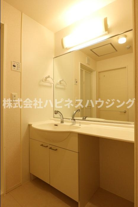 サフィールの独立洗面台