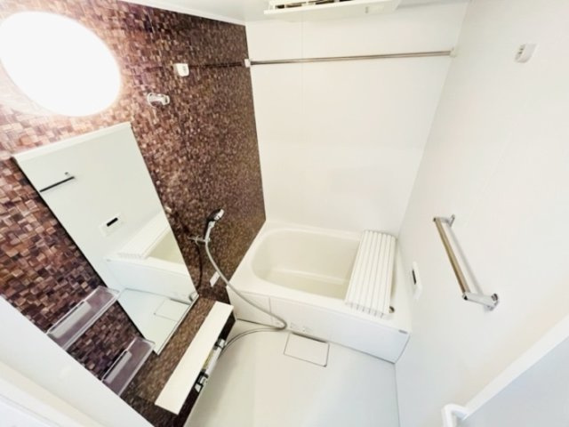 藤沢市藤沢のアパートの浴室