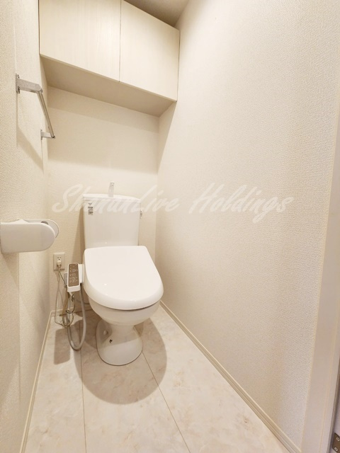 藤沢市藤沢のアパートのトイレ