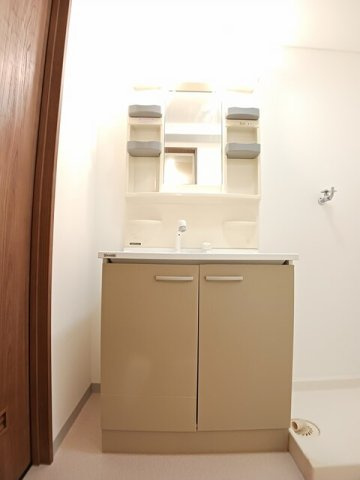 ボンヌールの洗面所|ゆったりとスペースのある洗面所