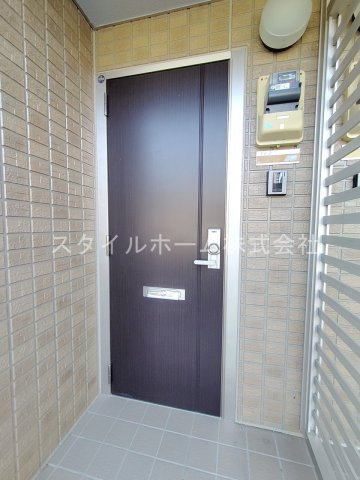 ロイヤルメゾン忠興の玄関