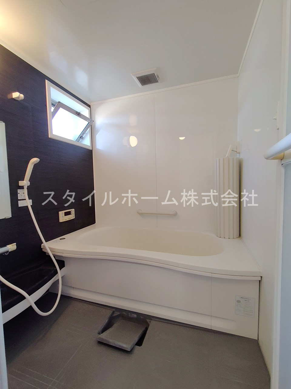 ロイヤルメゾン忠興の浴室