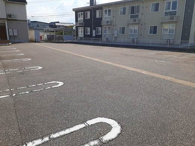 【駐車場】 | リヴァーリーフⅢ