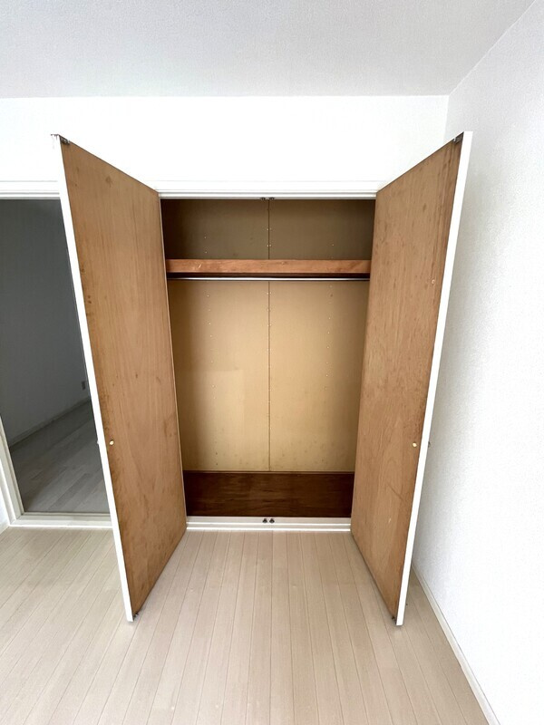 モンシャトー生田2の収納|※別号室の参考写真です