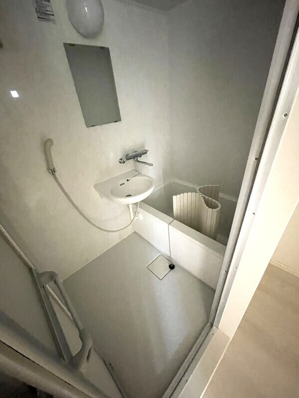 モンシャトー生田2の浴室|※別号室の参考写真です