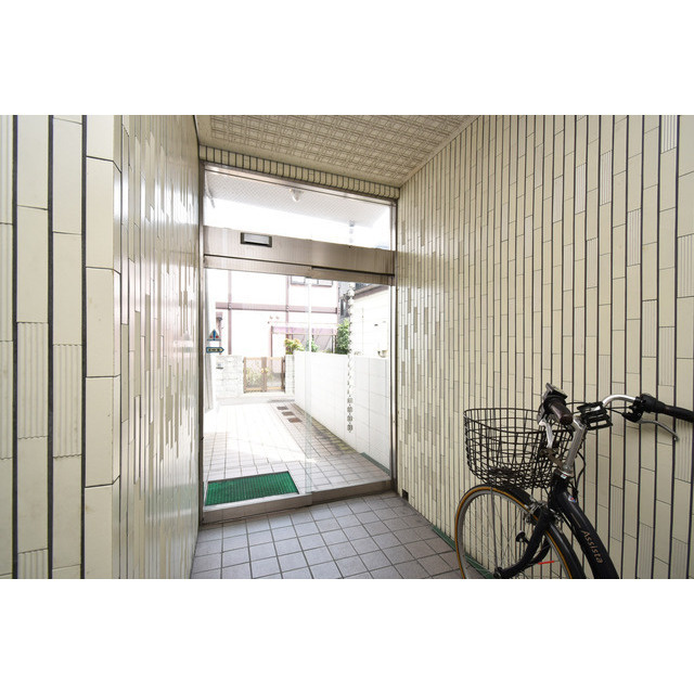 ガイ御影の居間・リビング|居間です