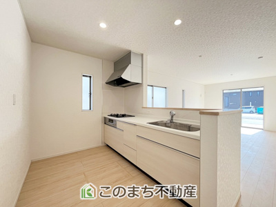 【キッチン】 | CRADLE GARDEN小山市東間々田第7　3 | 人気の対面式キッチン☆料理をしながらご家族とコミュニケーションが取れます♪
