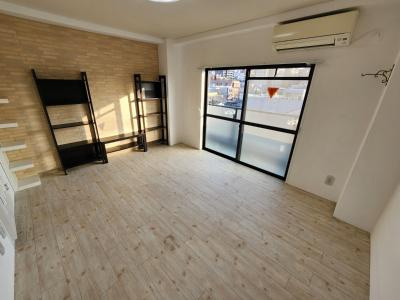 AREA DEUX（エリアドゥ）の洋室