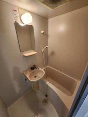 AREA DEUX（エリアドゥ）の浴室