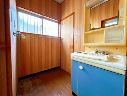 売中古戸建　中央区萩丘三丁目の独立洗面台