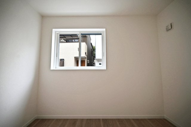 マドレコート西昆陽3丁目新築一戸建て｜3LDK＋駐車1台可の洋室|洋室4.0帖