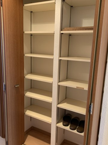 ワコーレ霞ヶ丘景彩館の収納|シューズボックス