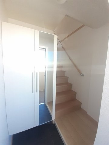 マリーアンジュの玄関