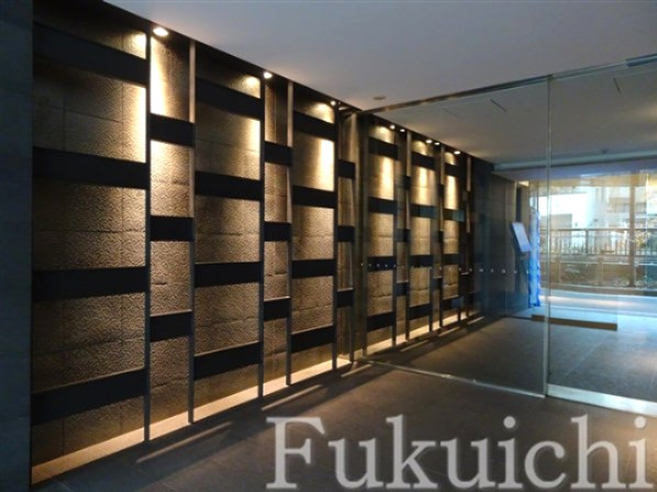 パークフラッツ中目黒のエントランス