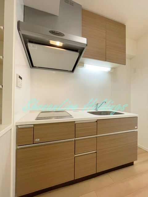 鎌倉市植木の賃貸マンションのキッチン|広々としたキッチンです♪