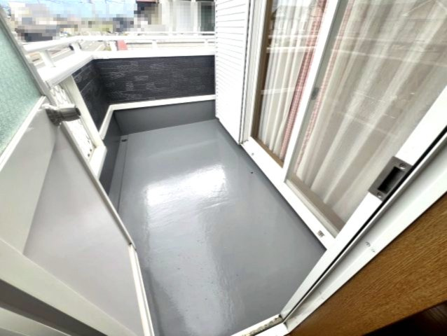 高島市今津町南新保中古戸建のバルコニー